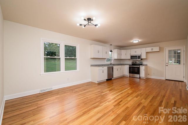 1081 Redleaf Trail, Lincolnton, NC 28092