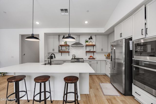 212 Artina Court, Tehachapi, CA 93561