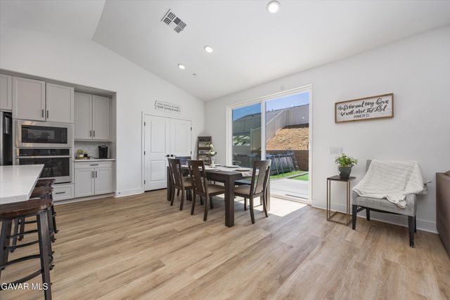 212 Artina Court, Tehachapi, CA 93561