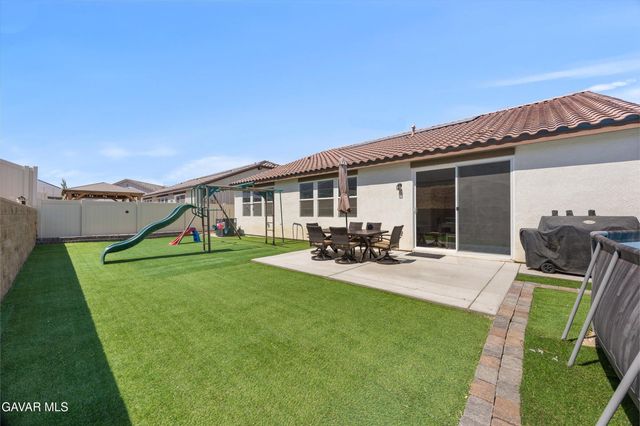 212 Artina Court, Tehachapi, CA 93561