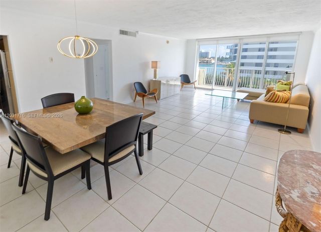 10350 W Bay Harbor Dr 5E, Bay Harbor Islands, FL 33154