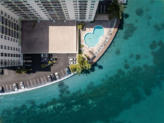 10350 W Bay Harbor Dr 5E, Bay Harbor Islands, FL 33154