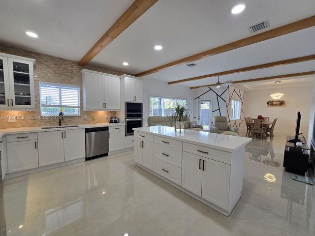 1680 SW 154th Path, Miami, FL 33185