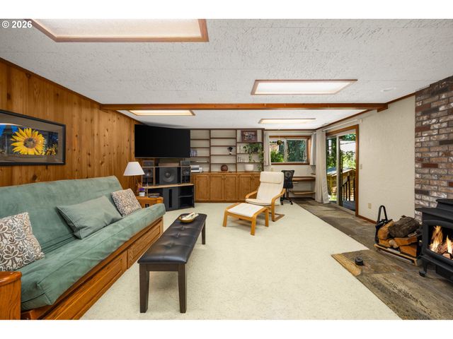 3128 Se TIMBERLAKE Dr, Hillsboro, OR 97123