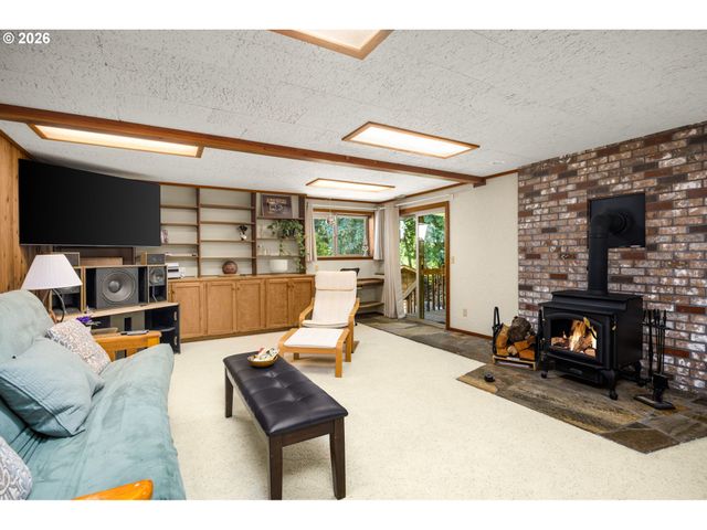 3128 Se TIMBERLAKE Dr, Hillsboro, OR 97123