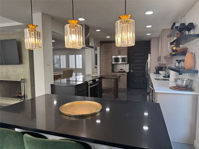 6332 Southpoint Drive, Dallas, TX 75248