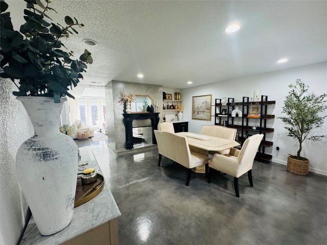 6332 Southpoint Drive, Dallas, TX 75248