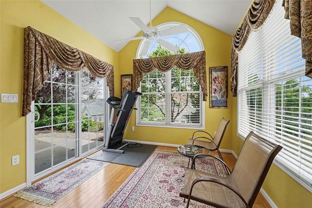 533 Pioneer Ln, New Sewickley Twp, PA 15042