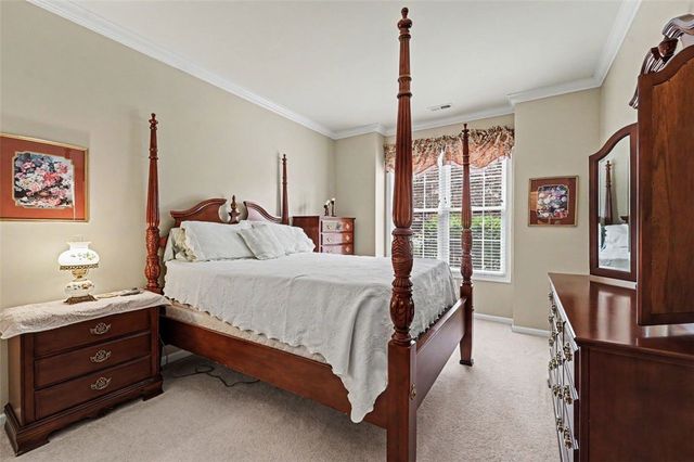 533 Pioneer Ln, New Sewickley Twp, PA 15042
