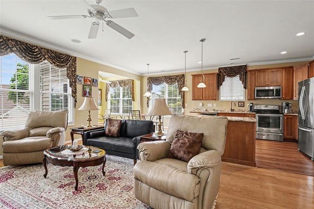 533 Pioneer Ln, New Sewickley Twp, PA 15042