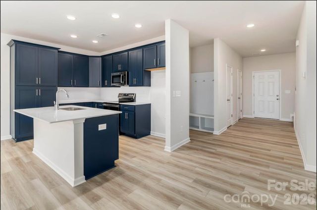 4132 Olympus Avenue 303, Gastonia, NC 28052