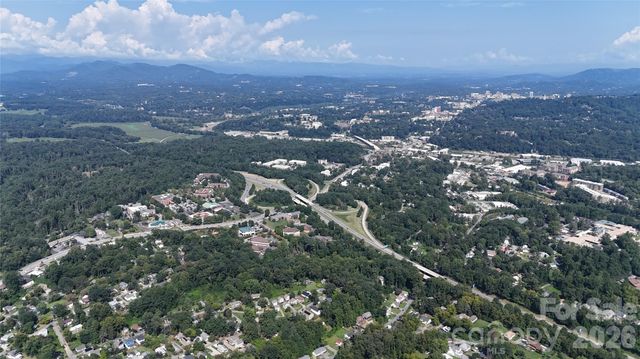 10 Brad Street, Asheville, NC 28803