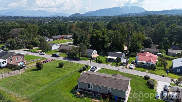 10 Brad Street, Asheville, NC 28803