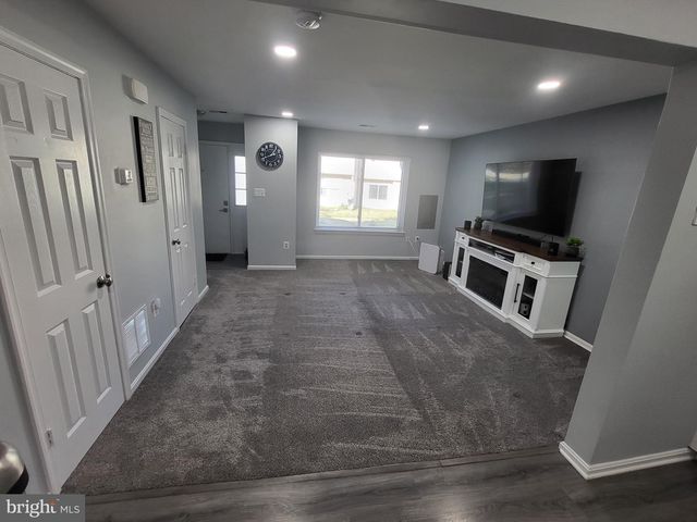 3086 HEATHCOTE RD, Waldorf, MD 20602