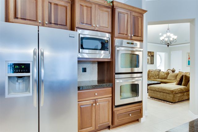 2011 Flower Garden Lane, Houston, TX 77077