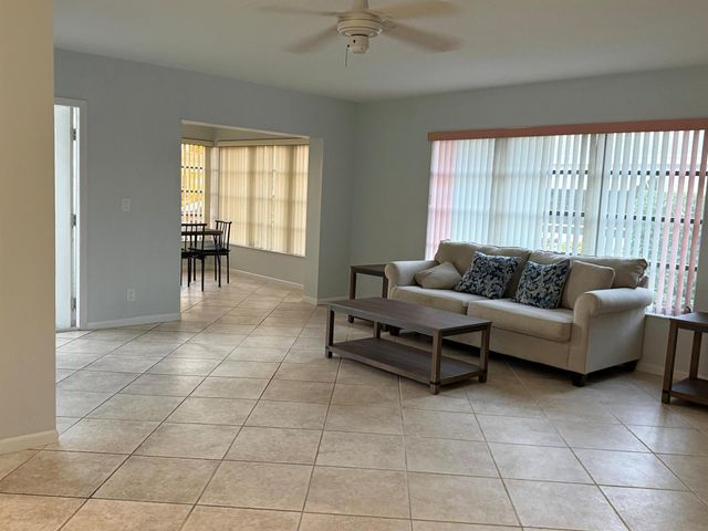 14676 Canalview Drive A, Delray Beach, FL 33484