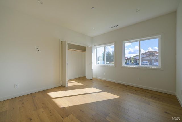 8388 Paradise Lagoon Dr, Lucerne, CA 95458