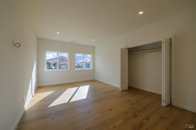 8388 Paradise Lagoon Dr, Lucerne, CA 95458
