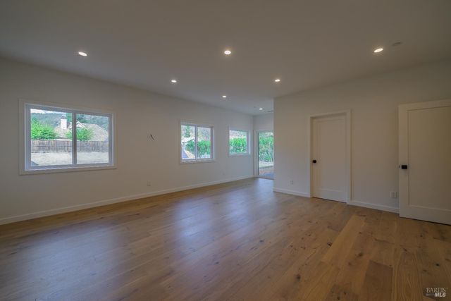 8388 Paradise Lagoon Dr, Lucerne, CA 95458