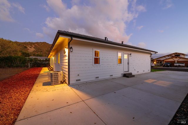 8388 Paradise Lagoon Dr, Lucerne, CA 95458