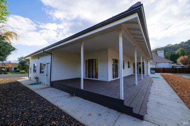 8388 Paradise Lagoon Dr, Lucerne, CA 95458
