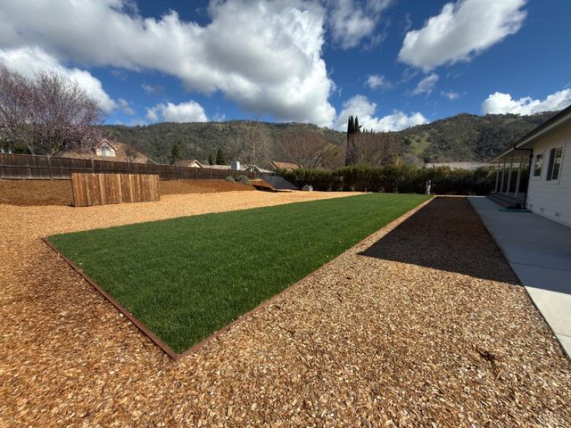 8388 Paradise Lagoon Dr, Lucerne, CA 95458