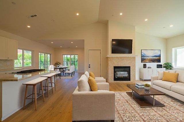 8388 Paradise Lagoon Dr, Lucerne, CA 95458