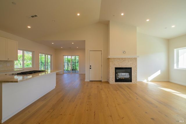 8388 Paradise Lagoon Dr, Lucerne, CA 95458