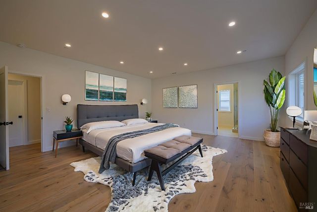 8388 Paradise Lagoon Dr, Lucerne, CA 95458