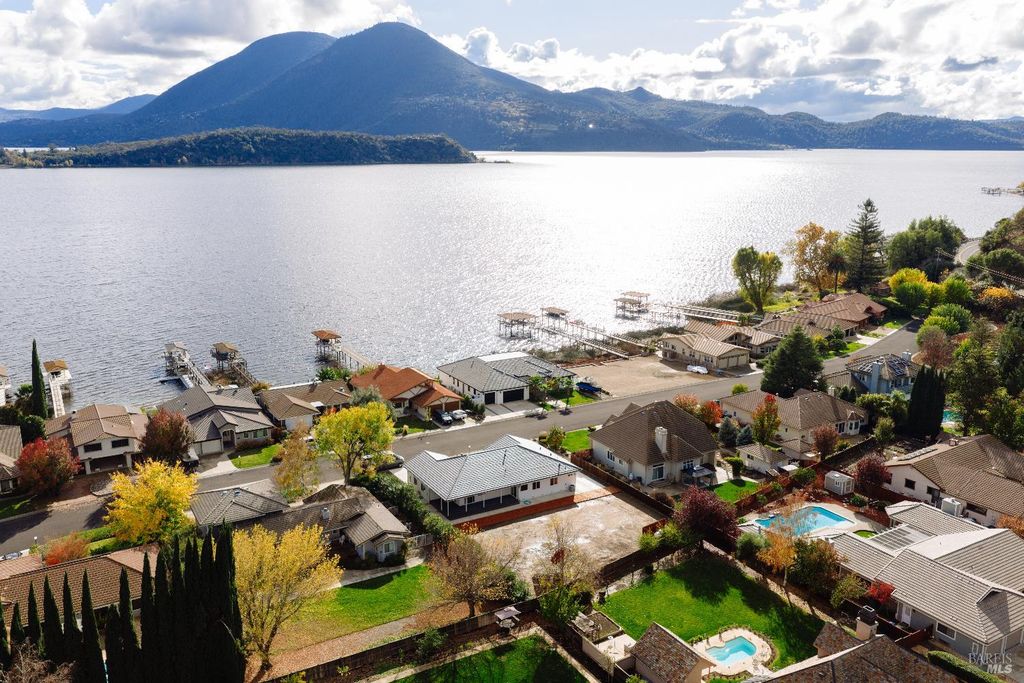 8388 Paradise Lagoon Dr, Lucerne, CA 95458