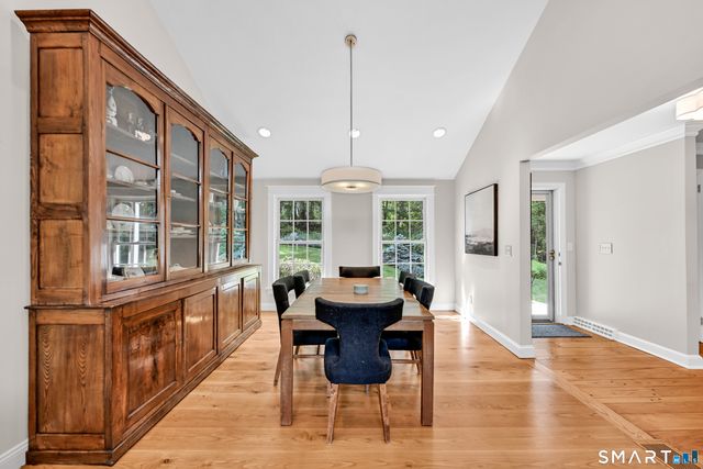 14 Saw Mill Road, Weston, CT 06883