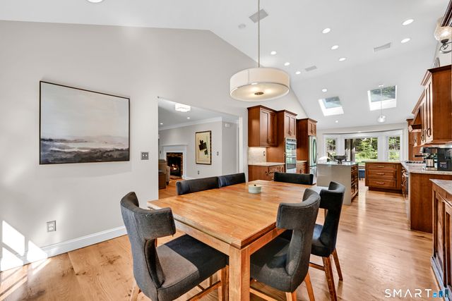 14 Saw Mill Road, Weston, CT 06883