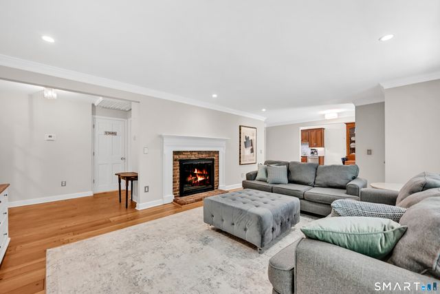 14 Saw Mill Road, Weston, CT 06883