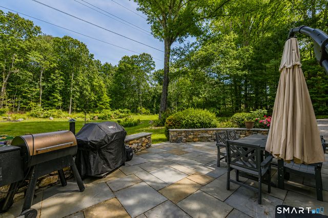 14 Saw Mill Road, Weston, CT 06883