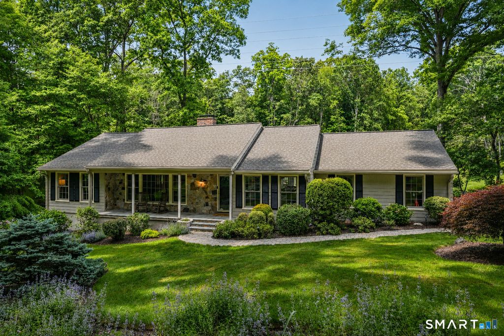 14 Saw Mill Road, Weston, CT 06883