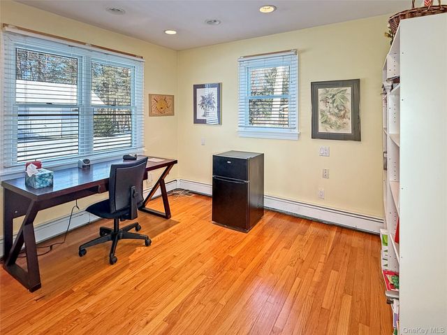 31 Pleasant Ridge Drive, Poughkeepsie, NY 12603