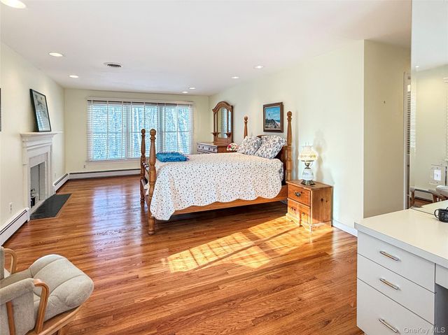 31 Pleasant Ridge Drive, Poughkeepsie, NY 12603