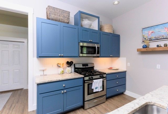 101 Boardwalk Ave, Rockport, TX 78382