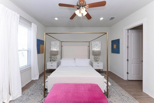 101 Boardwalk Ave, Rockport, TX 78382