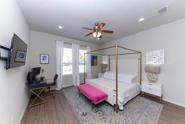 101 Boardwalk Ave, Rockport, TX 78382