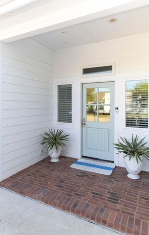 101 Boardwalk Ave, Rockport, TX 78382