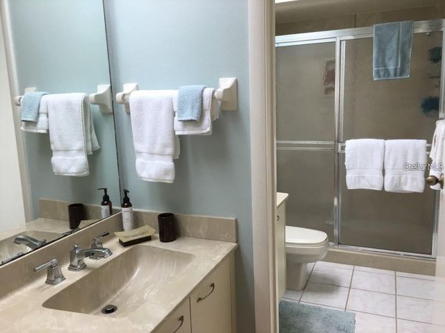 4562 KINGSMERE 41, Sarasota, FL 34235