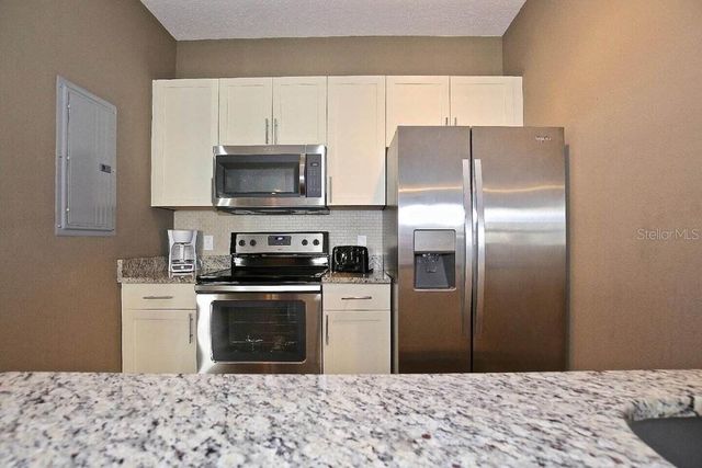 3211 WISH AVENUE, Kissimmee, FL 34747