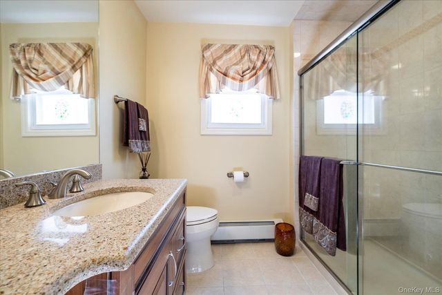 75 Wagg Avenue, Malverne, NY 11565