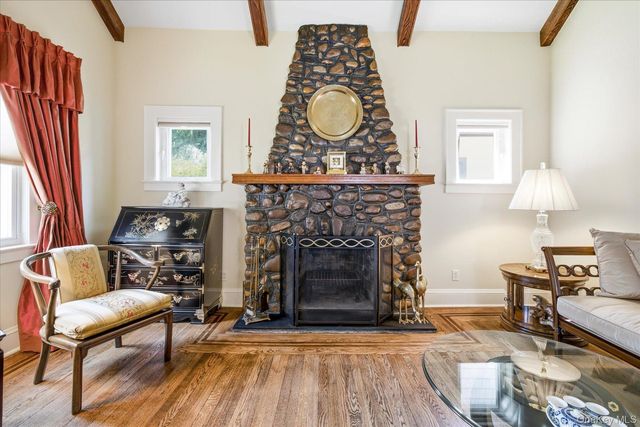 75 Wagg Avenue, Malverne, NY 11565