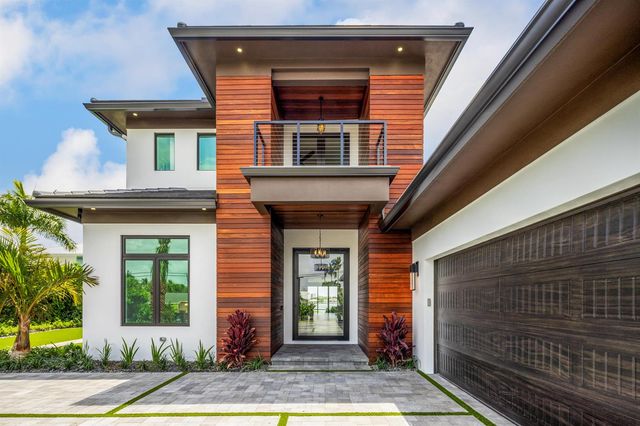 1708 N Lakeside Drive, Lake Worth Beach, FL 33460