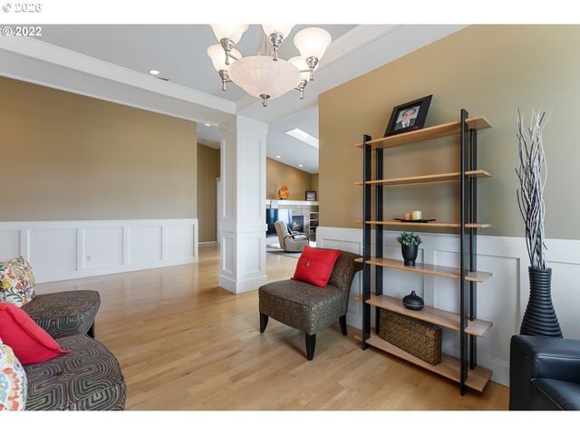 404 N X St, Washougal, WA 98671