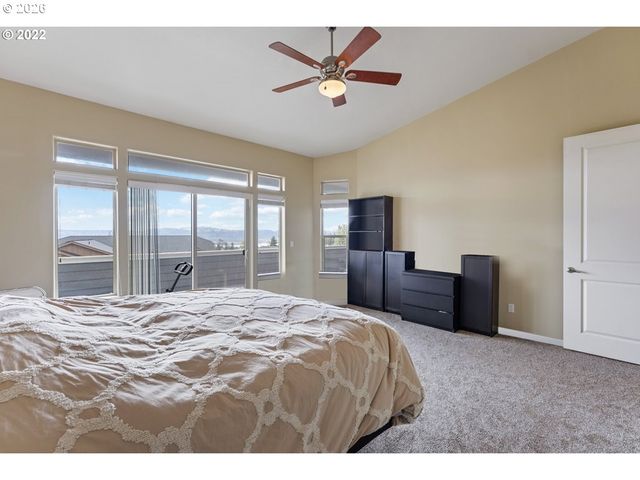 404 N X St, Washougal, WA 98671