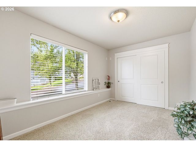 404 N X St, Washougal, WA 98671