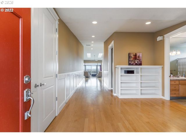 404 N X St, Washougal, WA 98671